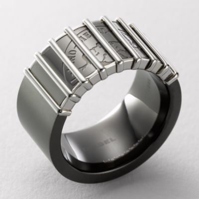 http://s7ondemand7.scene7.com/is/image/FossilPartners/DX0394_main?$diesel_detail$