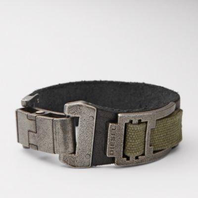 DX0586P