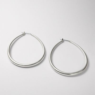 silver,silver tone,earrings,tear drop,tear