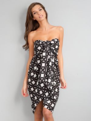 City Style Graphic Print Sarong